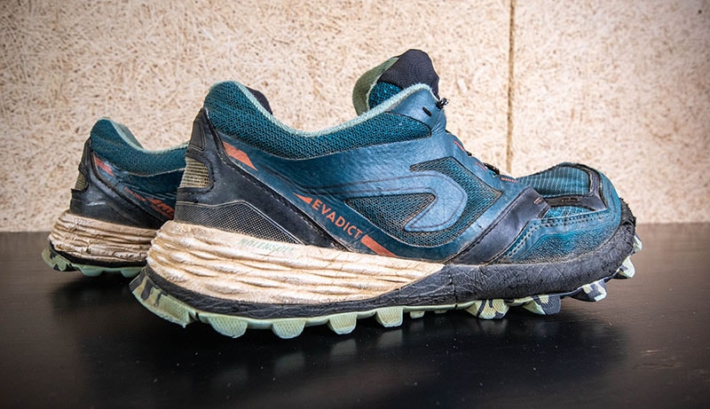 Decathlon Evadict Mt2 trail running shoes from the side