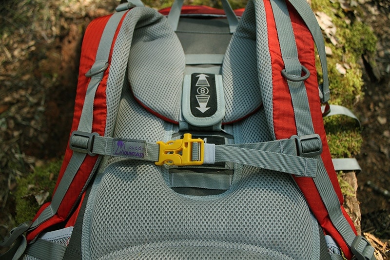 Chest strap on the Mountaintop backpack